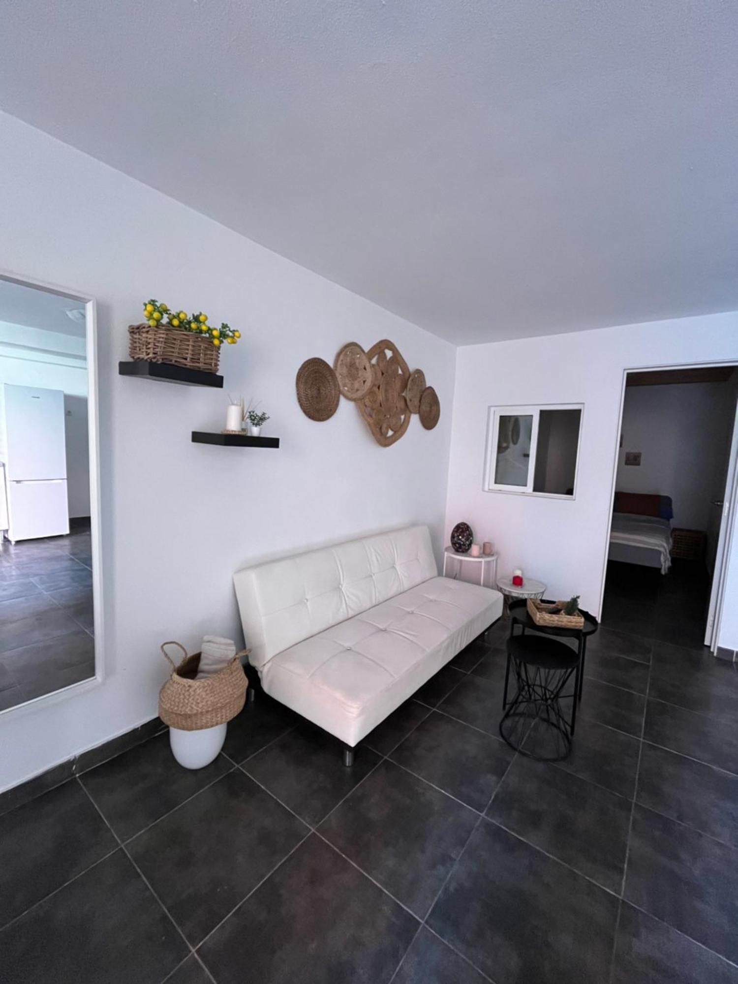 Sun Apartment